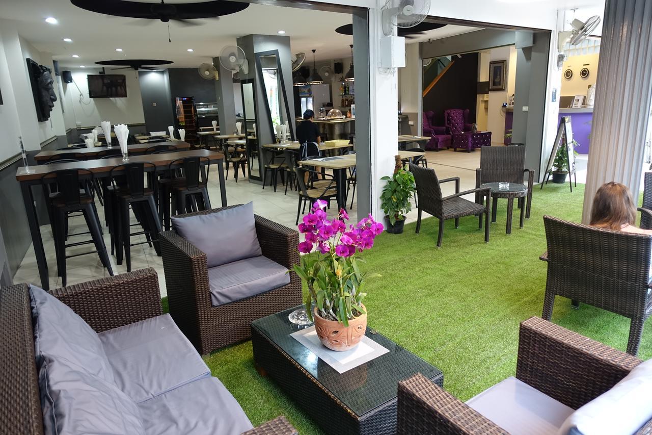 C&C Residence Bistro Restaurant Паттайя Экстерьер фото